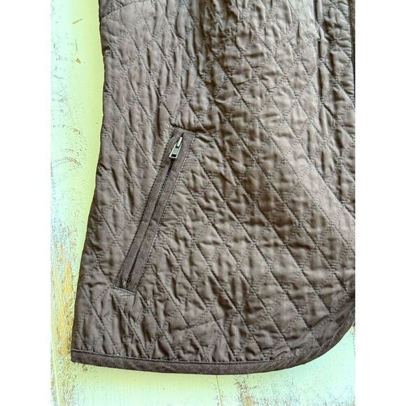 B43 -- Talbots thin quilted brown vest size medium petite - Picture 5 of 5